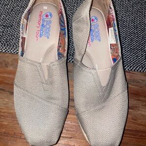 Women’s Size 8 Bobs Memory Foam Platform Canvas Shoes
